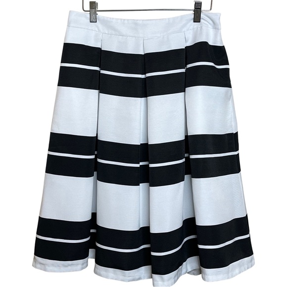 Express | Skirts | Express Womens White Black Box Pleated Skirt